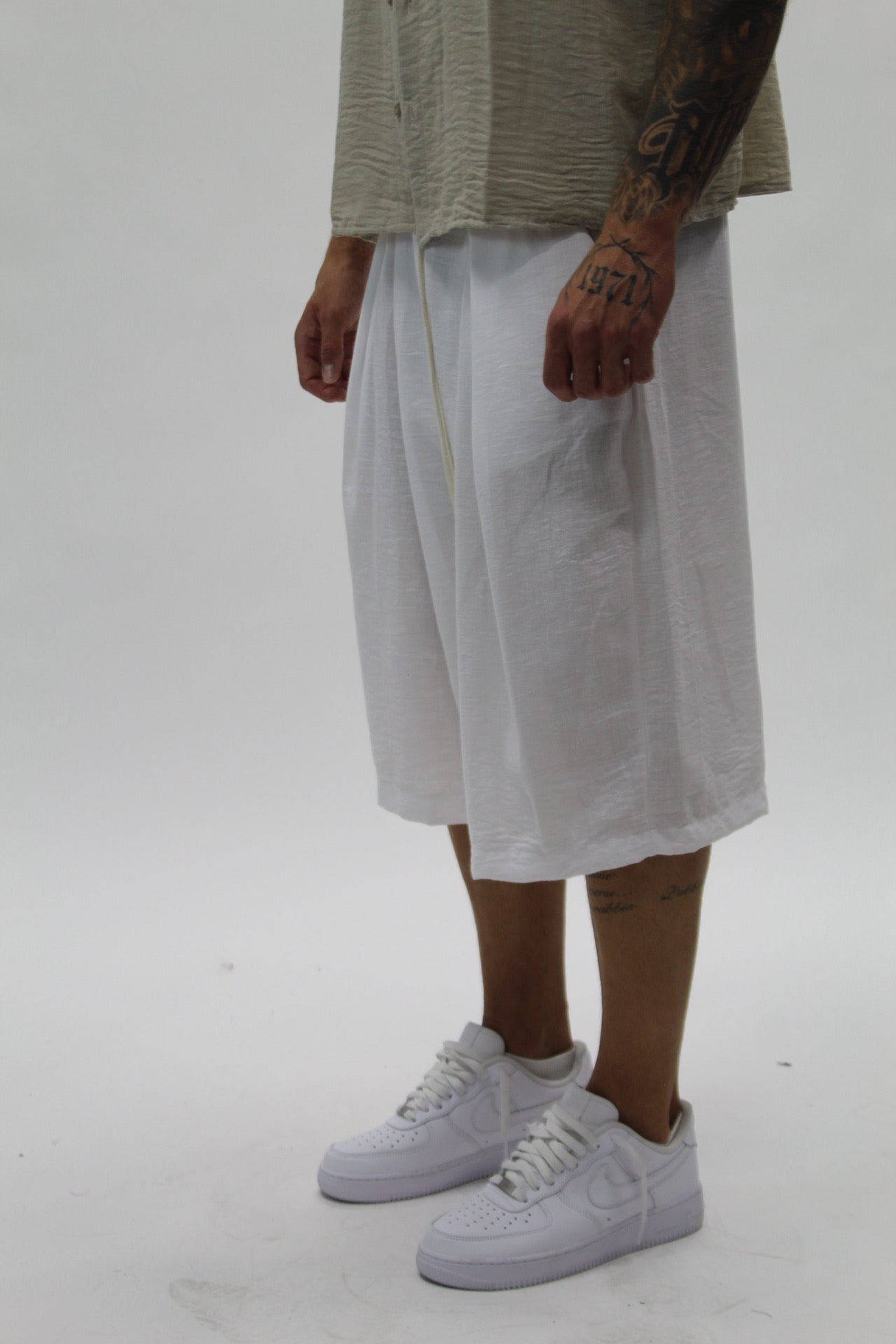 Bermuda Simil Lino White