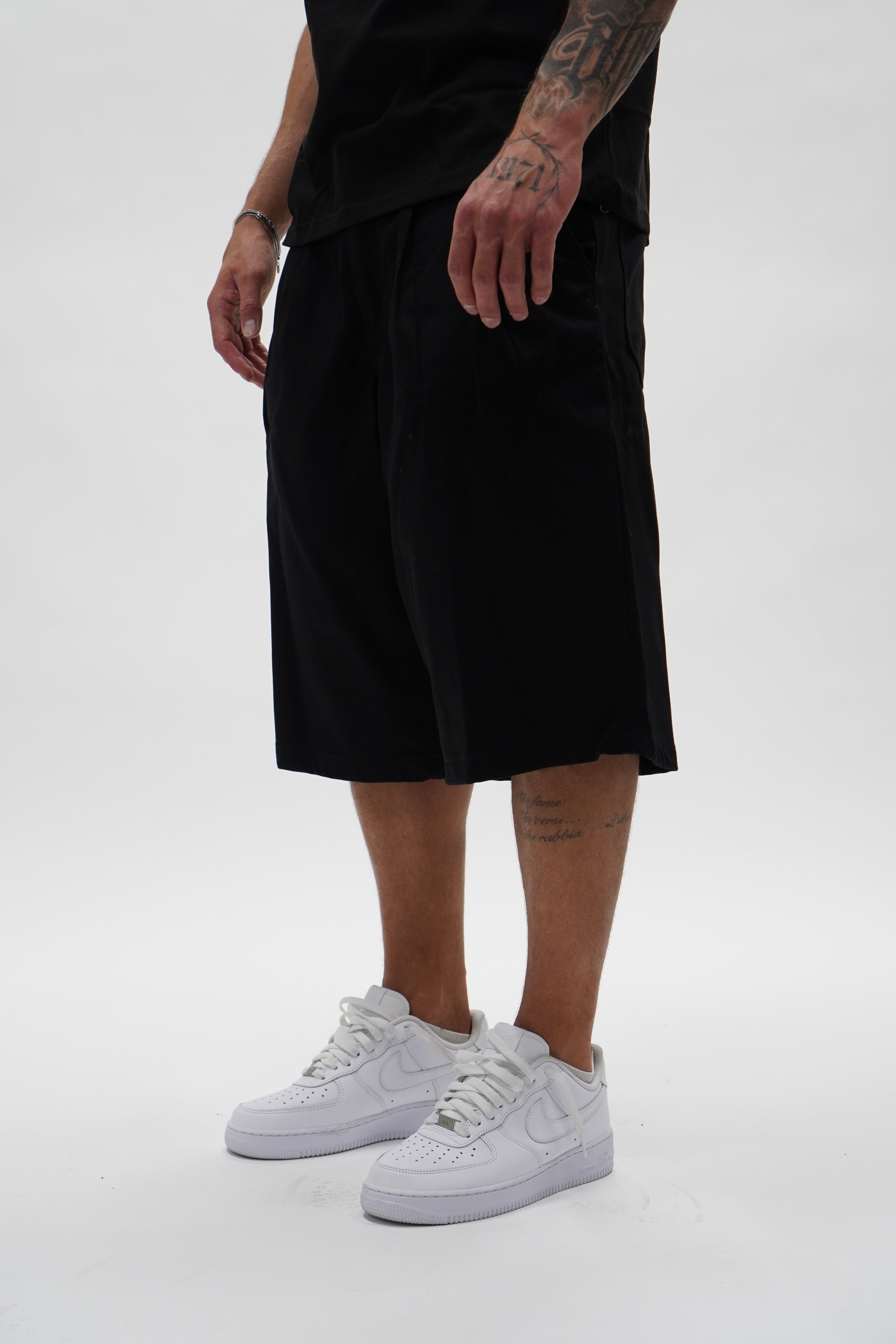 Bermuda Milano Black