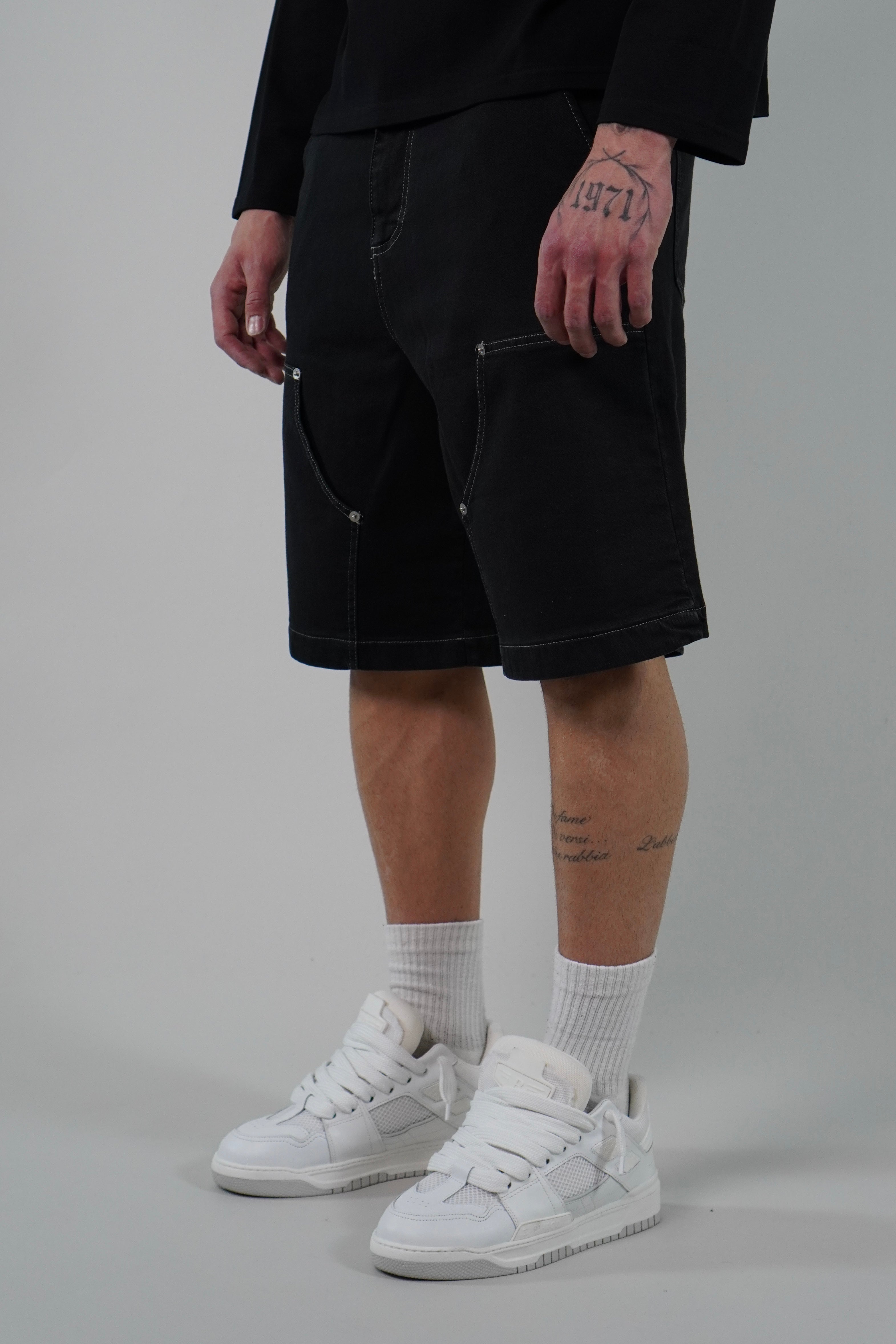 Bermuda Carpenter Black