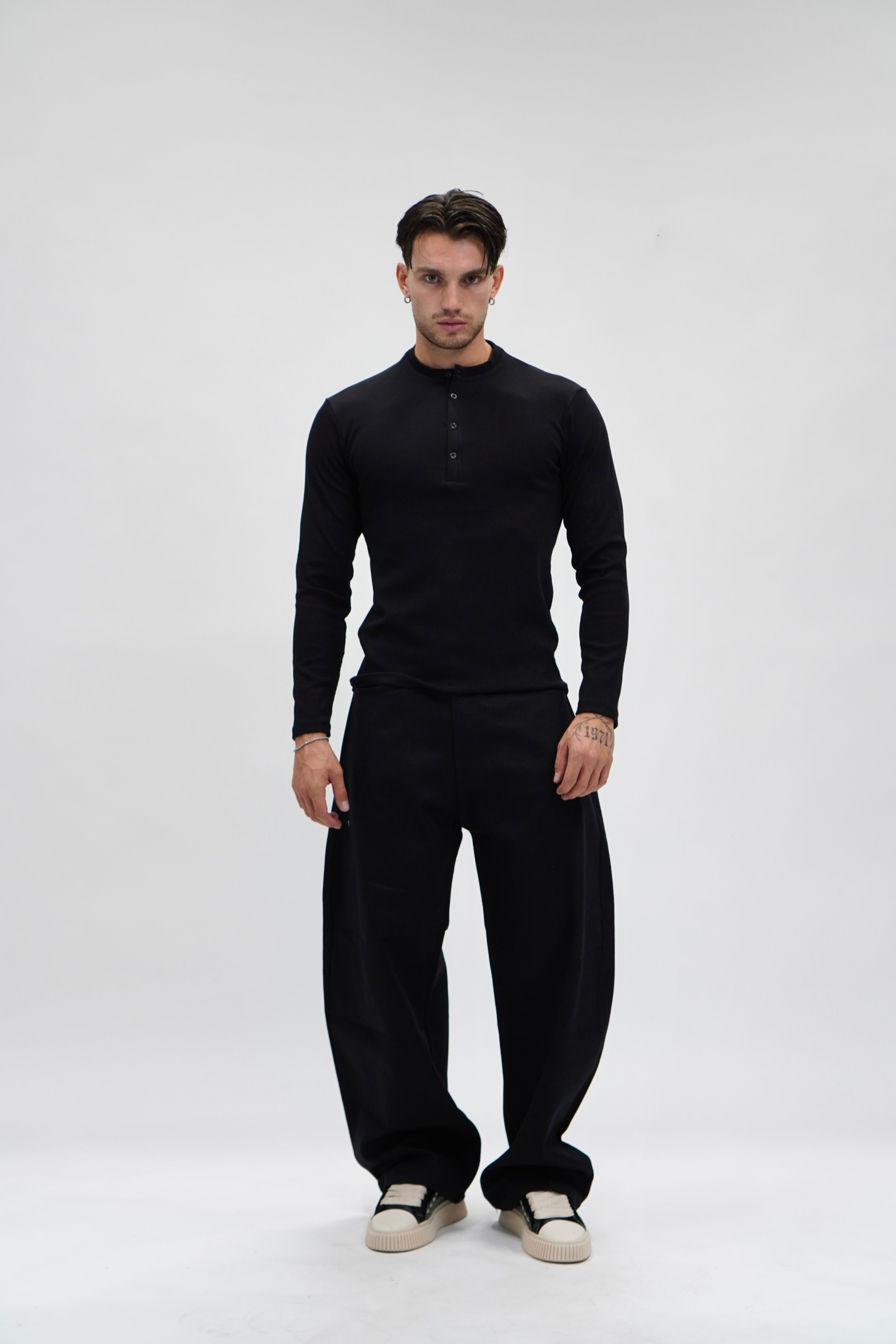 Longsleeve Slim Serafino Black