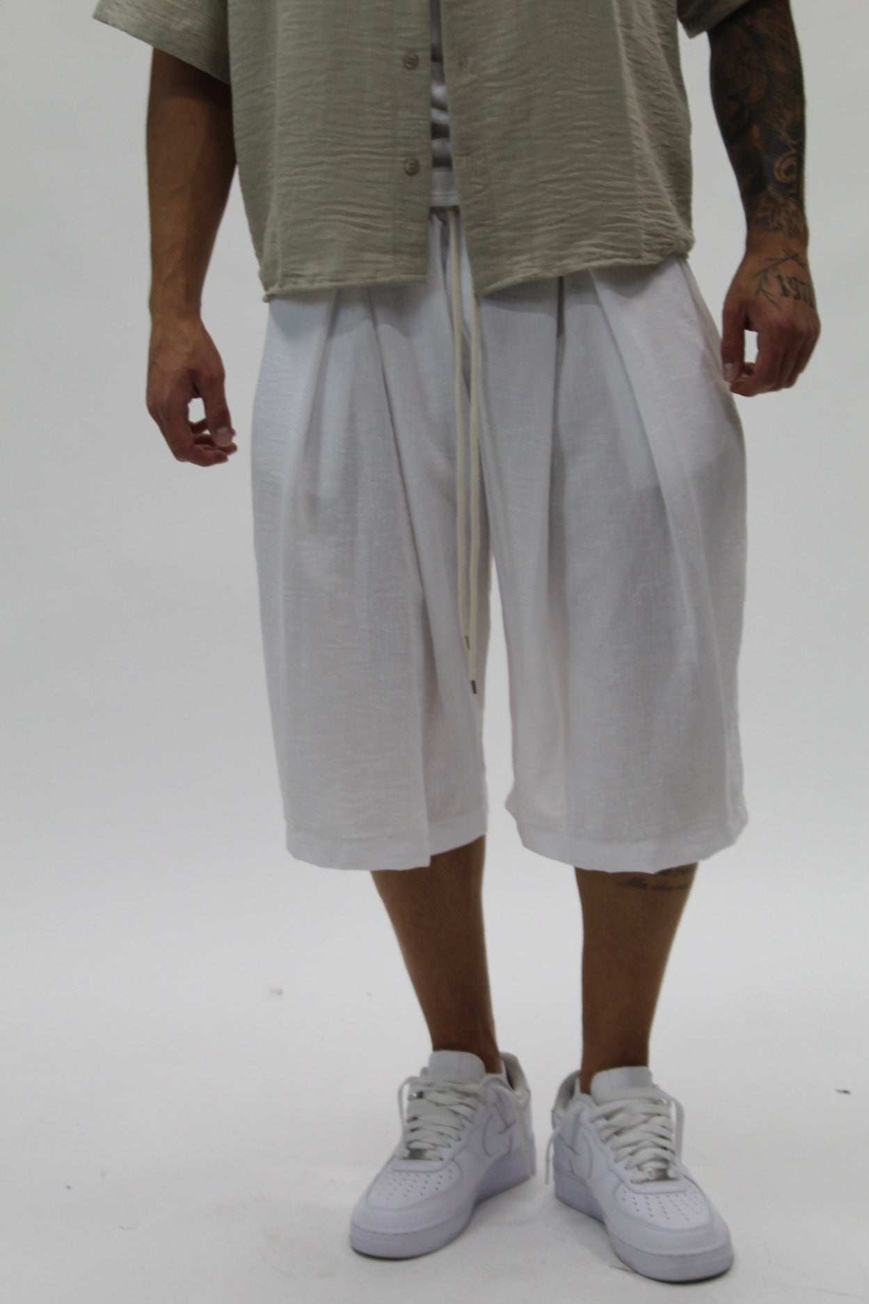Bermuda Simil Lino White