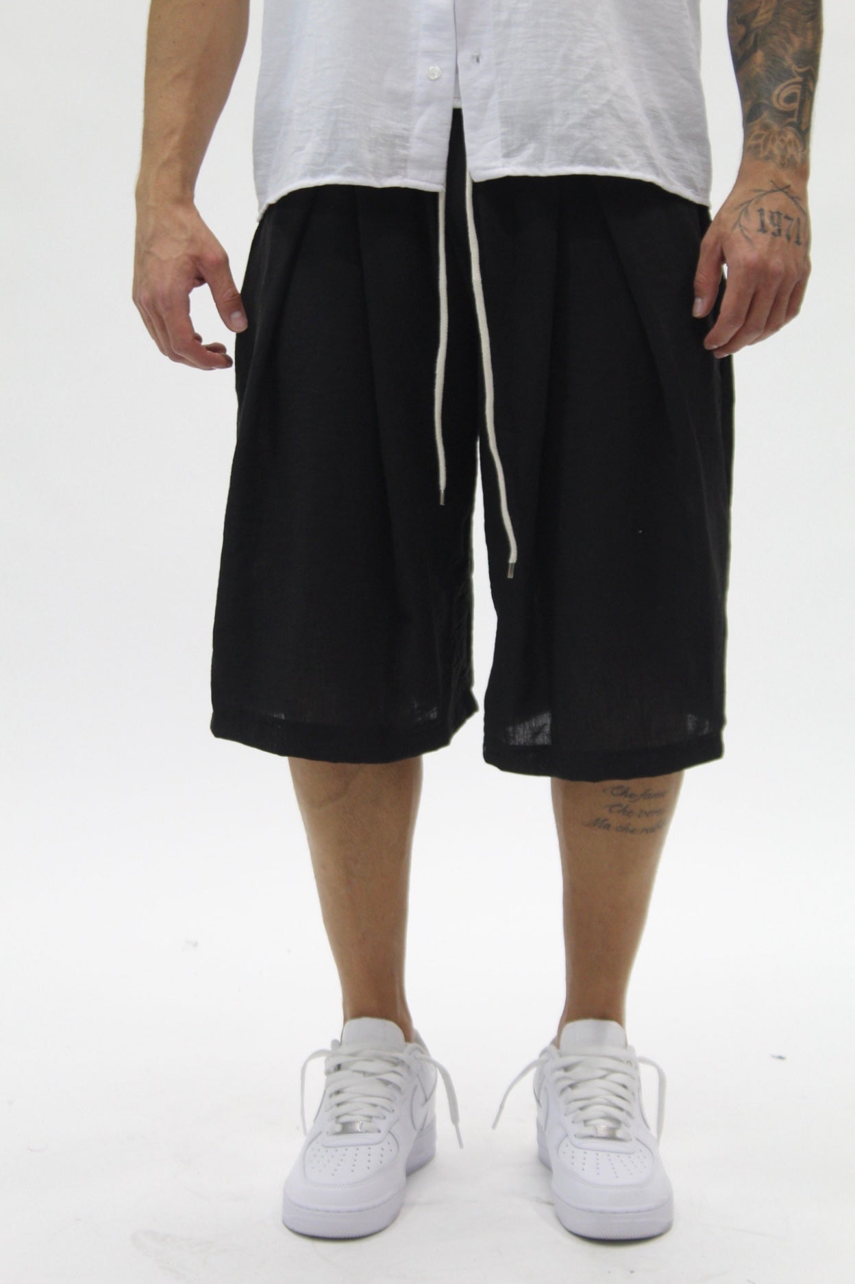 Bermuda Simil Lino Black