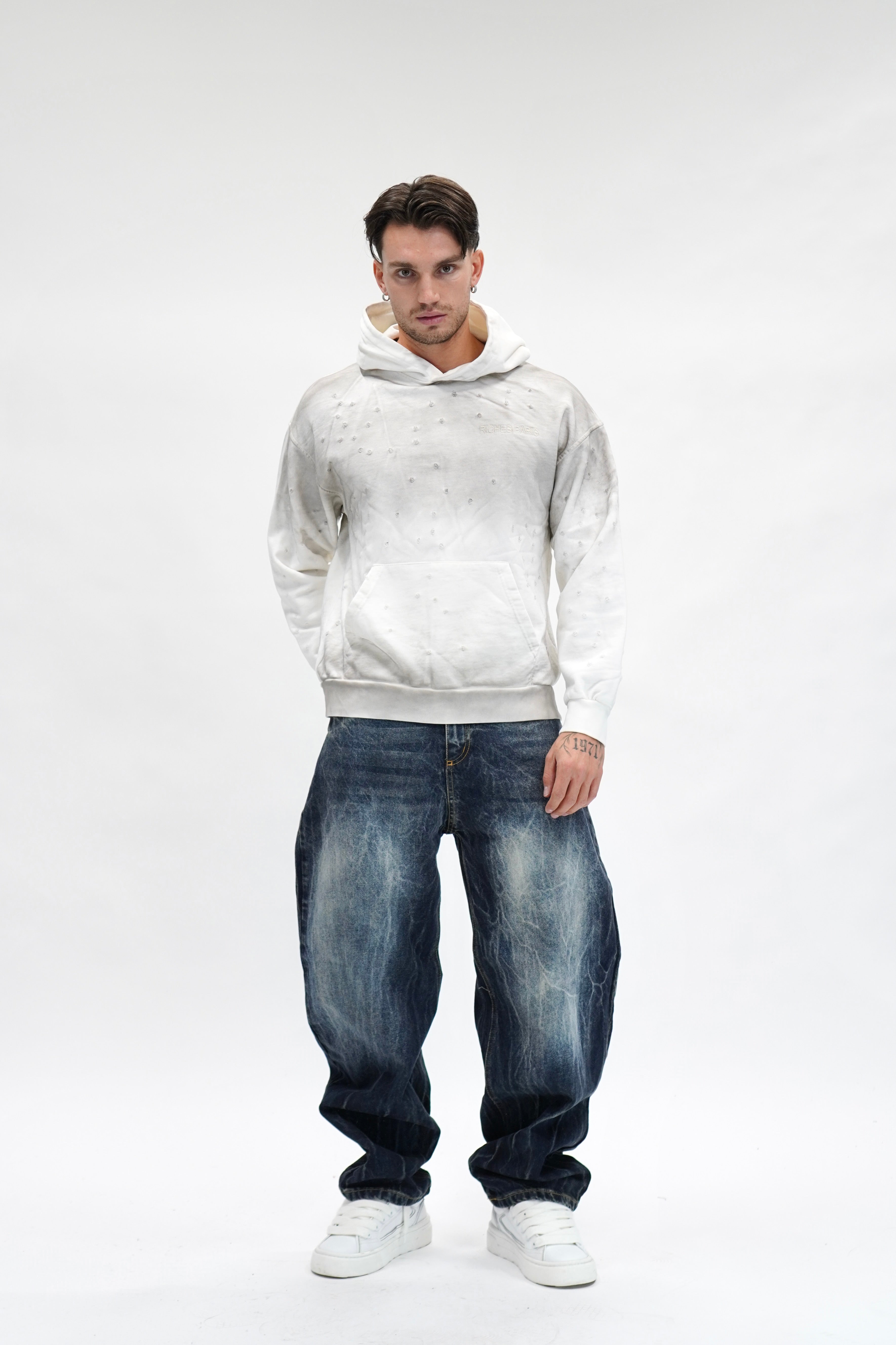 Hoodie Riches Distressed White