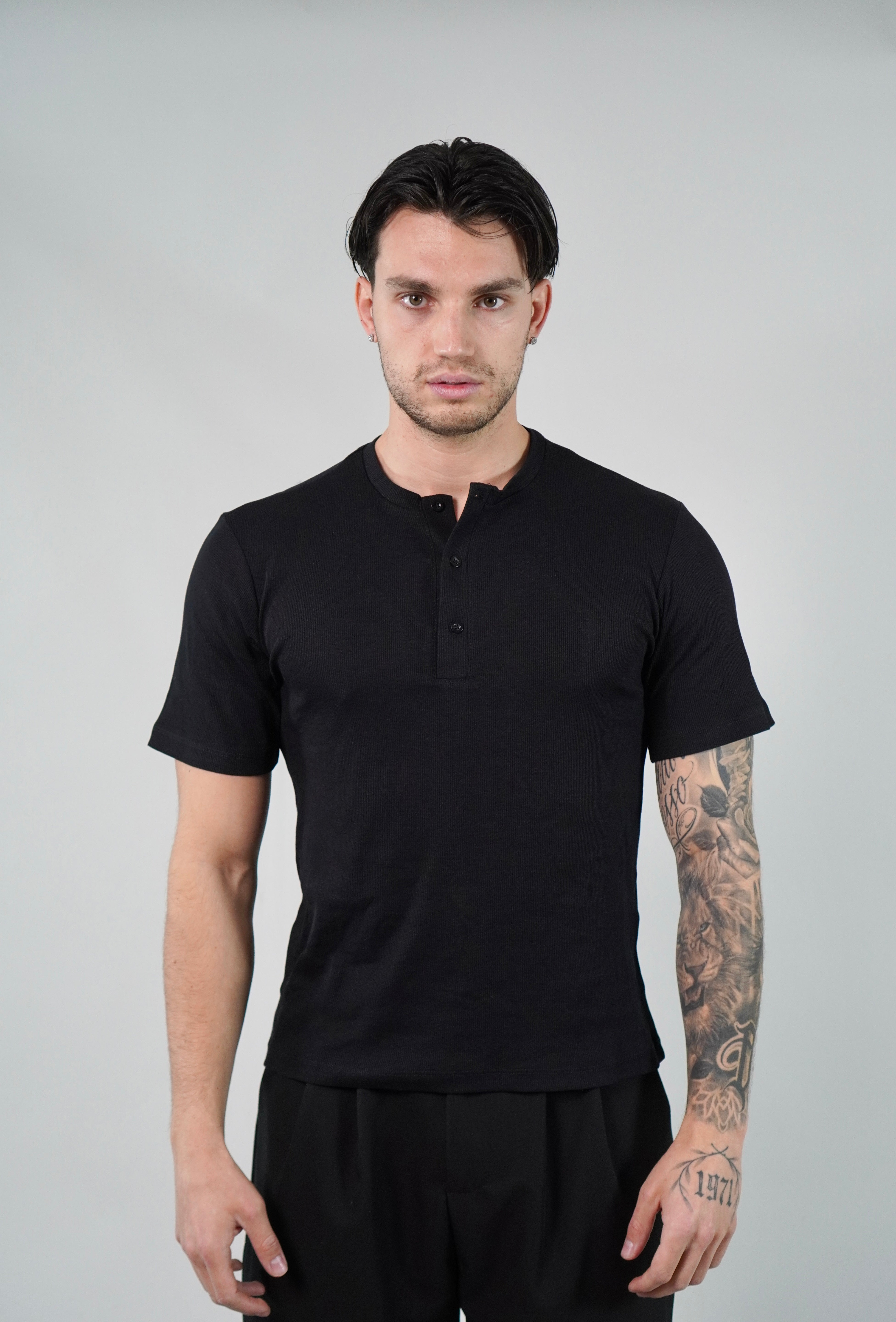 T-Shirt Serafino Black